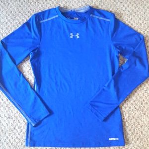 UNDER ARMOUR - LONG SLEEVE FITTED HEATGEAR SHIRT